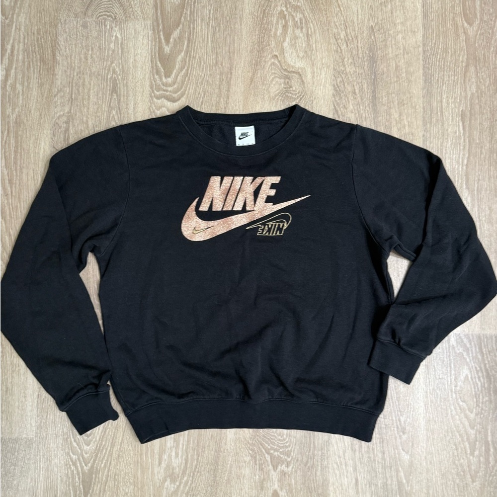 Nike Black and Gold Women's Crewneck Sweater
